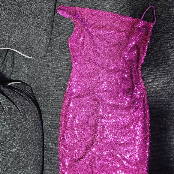Hello Molly sequined dress (small) - New With Tags - Picture 3 of 7